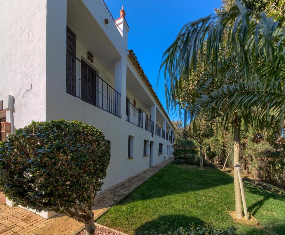 Holiday home Hacienda Roche Viejo *