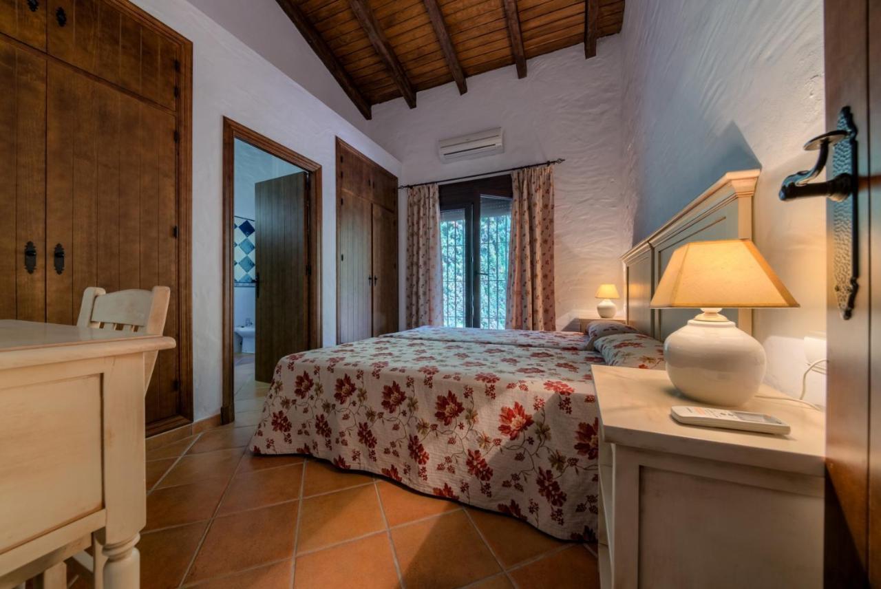 Holiday home Hacienda Roche Viejo *