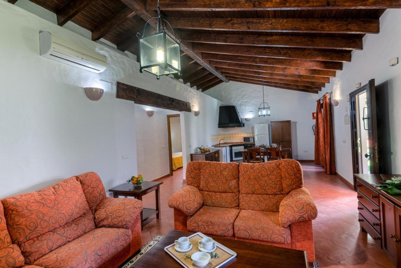 Hacienda Roche Viejo *